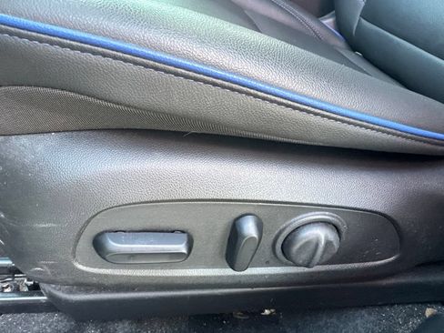 Used 2024 Buick Envista Sport Touring w/ Convenience I Package FWD image 13