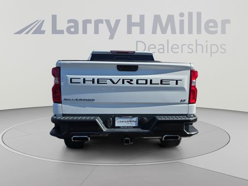 Used 2019 Chevrolet Silverado 1500 LT Trail Boss AWD/4WD image 4