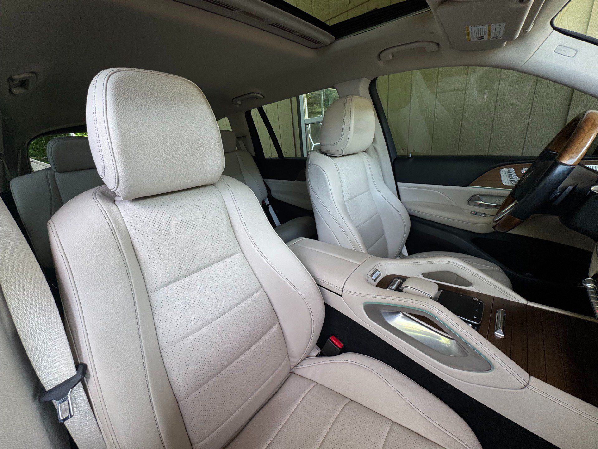 Used 2022 Mercedes-Benz GLS 450 4MATIC image 22