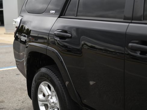 Used 2020 Toyota 4Runner SR5 image 4