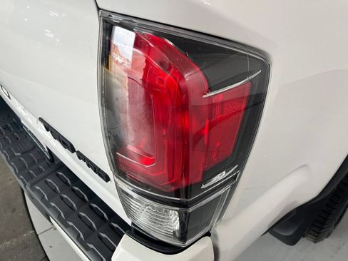 Used 2019 Toyota Tacoma TRD Pro AWD/4WD image 47