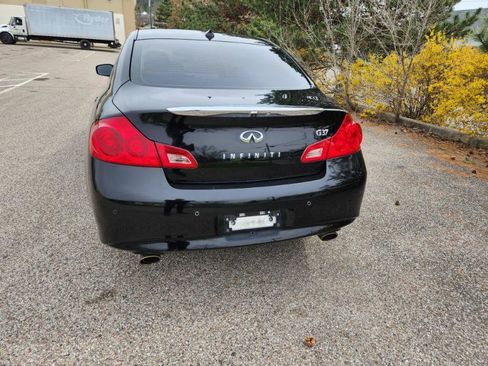 Used 2012 INFINITI G37 Journey w/ Premium Pkg image 10