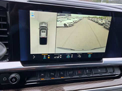 Used 2022 Chevrolet Silverado 1500 LT w/ Safety Package image 29