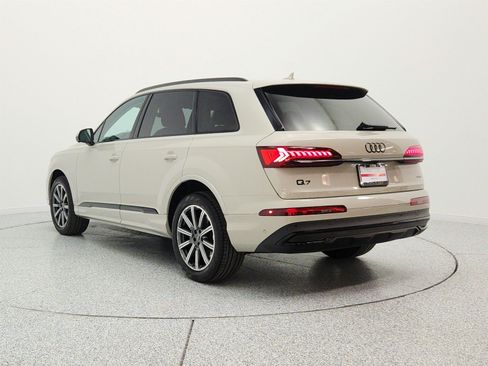 Used 2023 Audi Q7 2.0T Premium Plus w/ Premium Plus Package AWD/4WD image 7