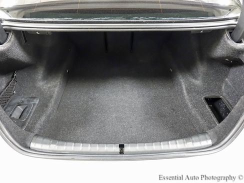 Used 2019 BMW 530i xDrive image 24