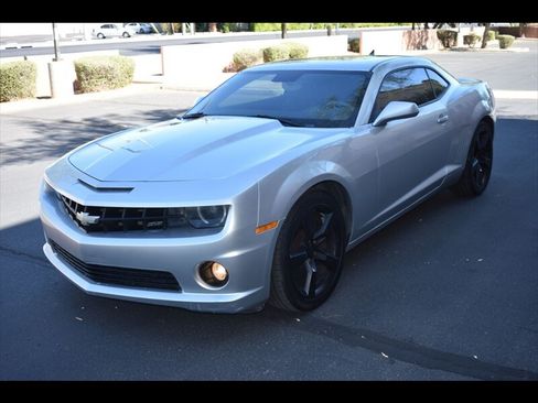 Used 2010 Chevrolet Camaro SS w/ RS Package RWD image 3