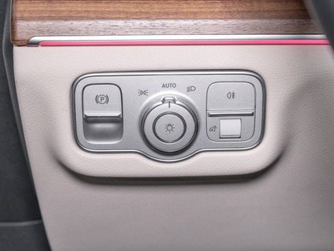 Used 2026 Mercedes-Benz GLE 350 4MATIC image 22