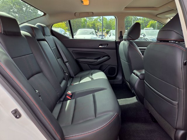 Used 2024 Nissan Altima 2.5 SR w/ SR Premium Package FWD image 19