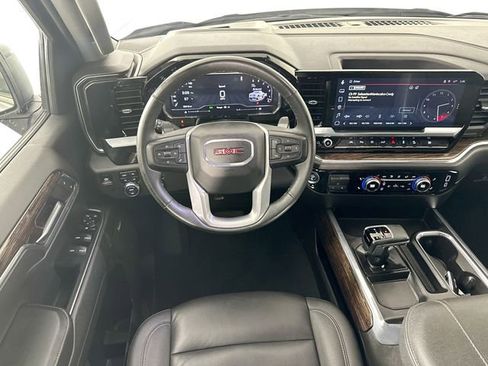 Used 2024 GMC Sierra 1500 Elevation w/ Elevation Premium Package AWD/4WD image 11