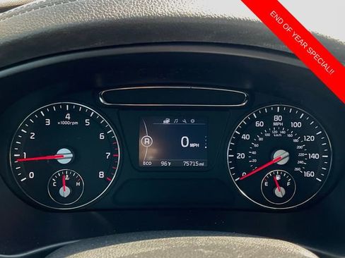 Used 2017 Kia Sorento LX image 19