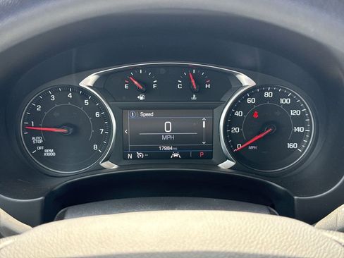 Used 2024 GMC Terrain SLE FWD image 24