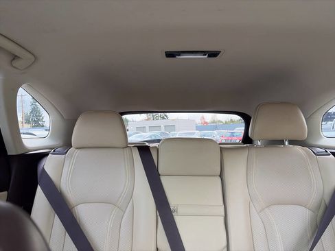 Used 2019 Lexus RX 350L Premium w/ Premium Package image 41