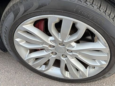 Used 2019 Land Rover Range Rover Sport Supercharged AWD/4WD image 4