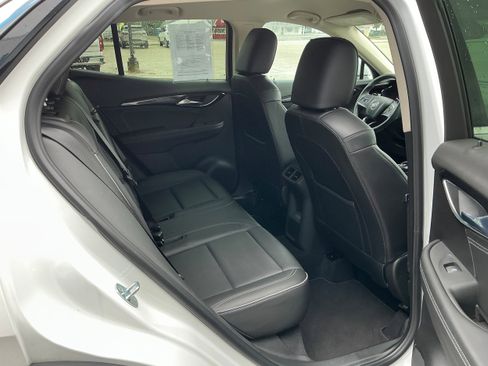 Used 2023 Buick Envision Essence image 14