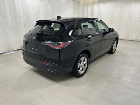 Certified 2024 Honda HR-V LX image 5