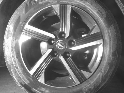 Used 2025 Nissan Sentra SV FWD image 13