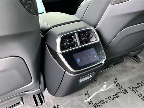Used 2025 Lucid Air Pure RWD image 34