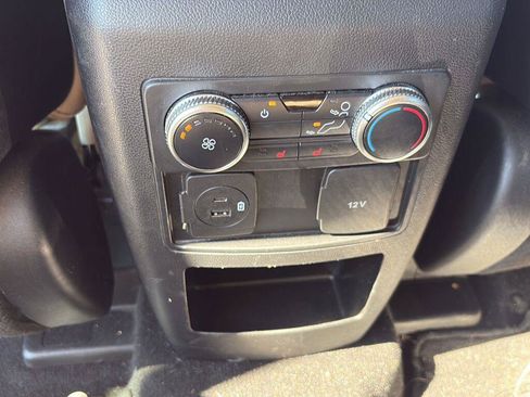 Used 2020 Ford Explorer XLT w/ Equipment Group 202A AWD/4WD image 22