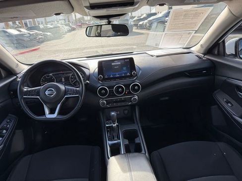 Used 2022 Nissan Sentra SV image 16