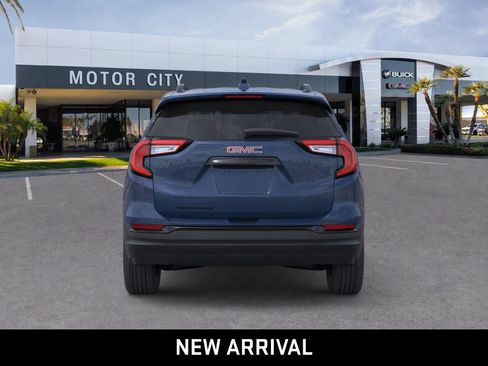 Certified 2024 GMC Terrain SLE w/ Elevation Edition FWD image 7
