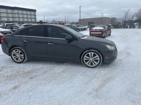 Used 2013 Chevrolet Cruze LTZ image 3