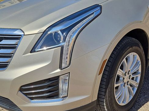 Used 2017 Cadillac XT5 w/ LPO, Wheel Lock Package image 9