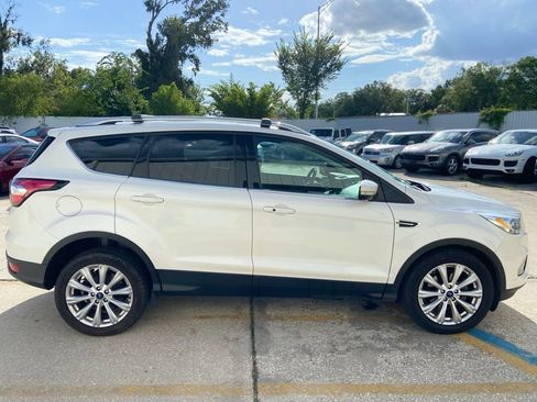 Used 2017 Ford Escape Titanium FWD image 6
