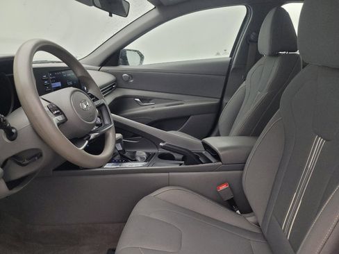 Used 2021 Hyundai Elantra SEL FWD image 17