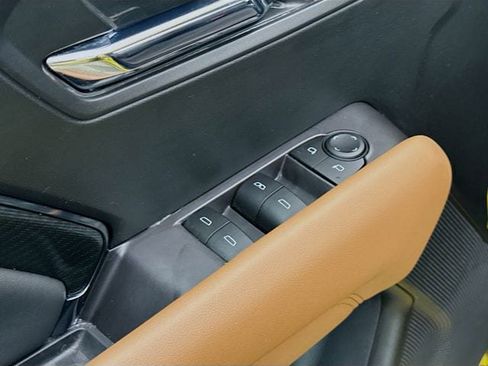 Used 2023 GMC Canyon AT4 w/ AT4 Premium Package image 20