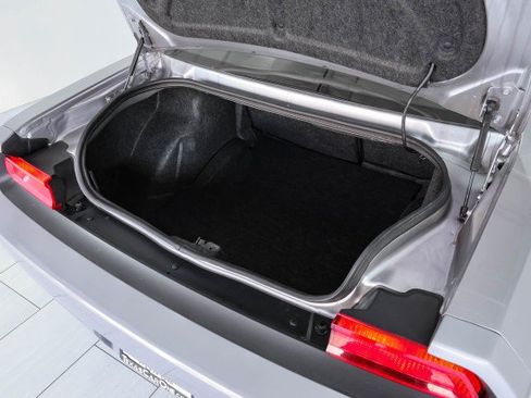Used 2013 Dodge Challenger R/T RWD image 49