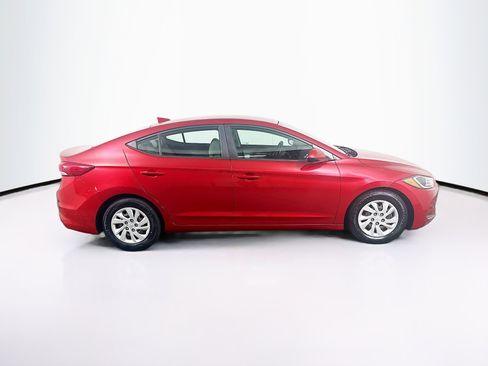 Used 2017 Hyundai Elantra SE FWD image 10