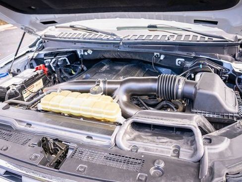 Used 2020 Ford Expedition Limited image 37