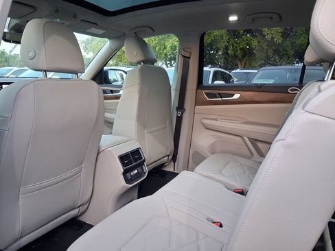 New 2026 Volkswagen Atlas SE FWD image 5
