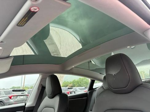 Used 2024 Tesla Model 3 Standard Range RWD image 19