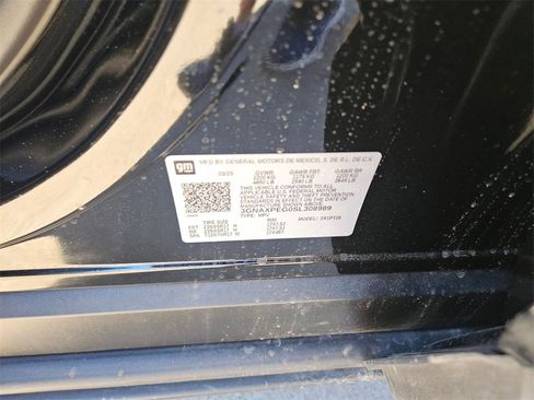 Used 2025 Chevrolet Equinox LT image 30