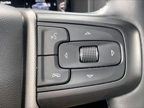 Used 2023 GMC Yukon Denali image 15