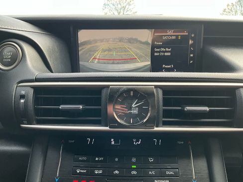 Used 2018 Lexus IS 300 image 18