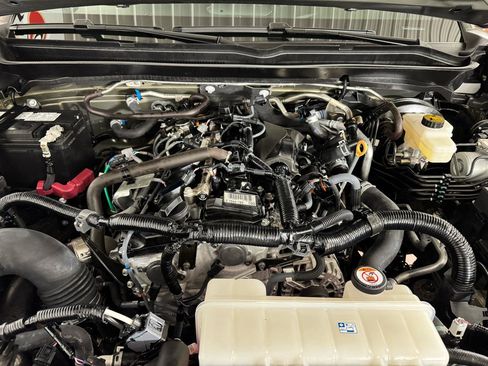 Used 2024 Toyota Tacoma TRD Off-Road image 10