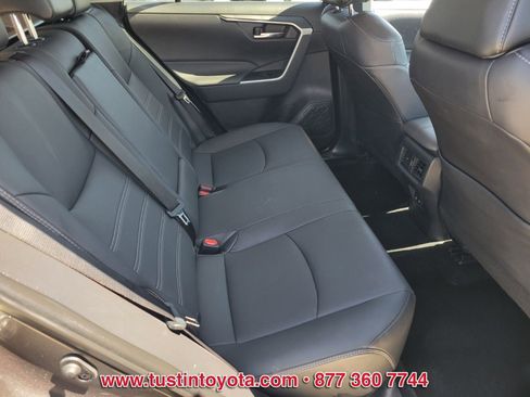 Certified 2021 Toyota RAV4 XLE Premium image 14