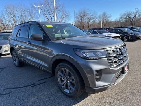 New 2026 Ford Explorer Active w/ Active Comfort Package image 1