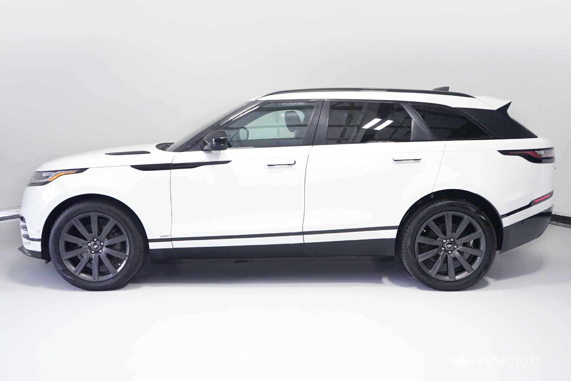 Used 2018 Land Rover Range Rover Velar AWD/4WD image 5