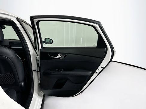 Used 2024 Kia Forte GT-Line image 29