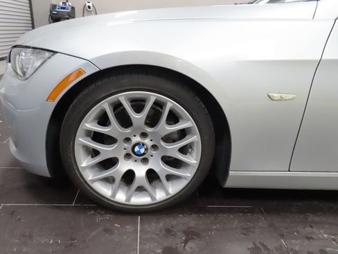 Used 2009 BMW 328i Convertible image 14