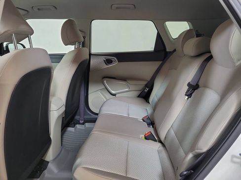 Used 2023 Kia Soul LX FWD image 26