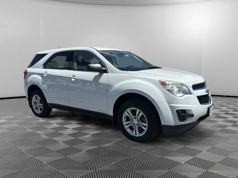 Used 2015 Chevrolet Equinox LS FWD image 2