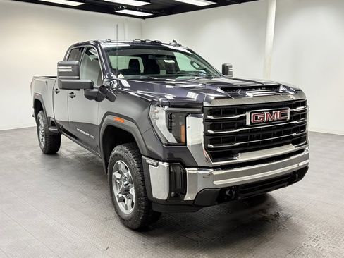 New 2026 GMC Sierra 2500 SLE image 8
