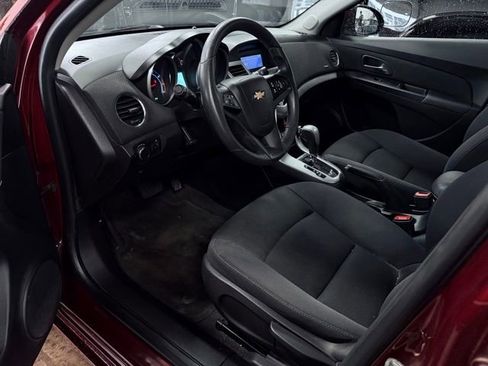 Used 2015 Chevrolet Cruze LT FWD image 16
