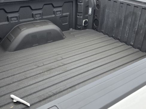 Used 2023 Chevrolet Silverado 1500 LTZ image 7