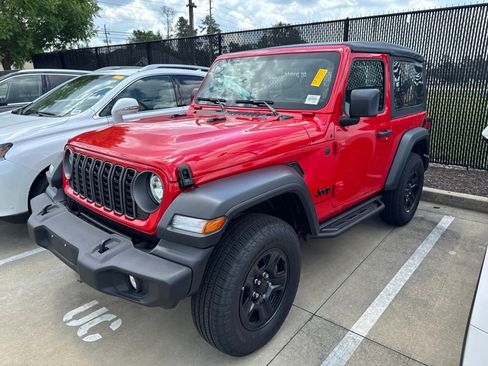 Used 2026 Jeep Wrangler Sport AWD/4WD image 4