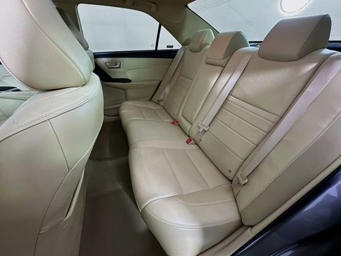 Used 2015 Toyota Camry XLE image 27